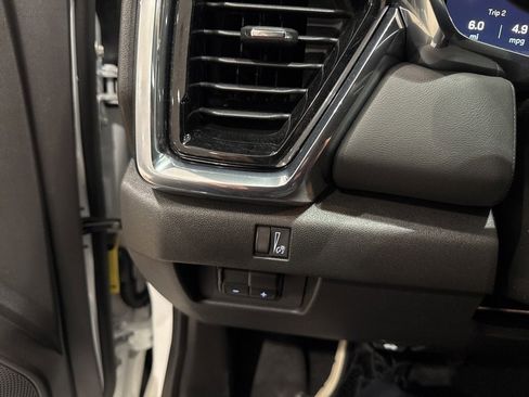 New 2025 GMC Canyon Elevation w/ Convenience Package image 30