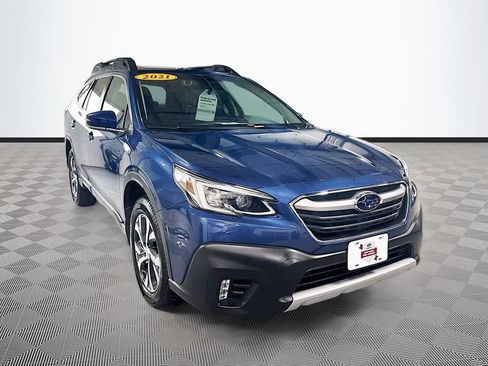 Certified 2021 Subaru Outback Limited w/ Popular Package #2 AWD/4WD image 3