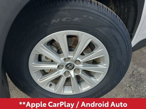 Used 2024 Toyota Grand Highlander XLE image 3