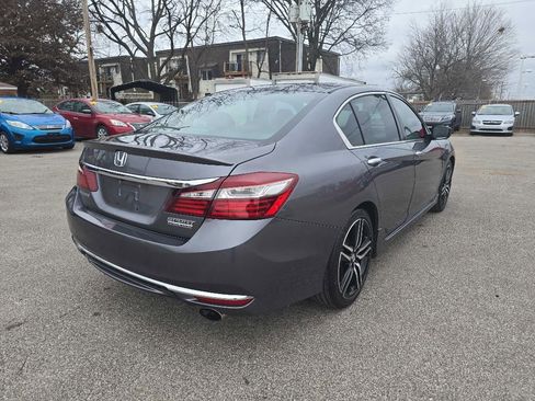 Used 2017 Honda Accord Sport Special Edition image 5
