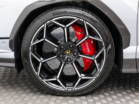 Used 2024 Lamborghini Urus Performante image 8