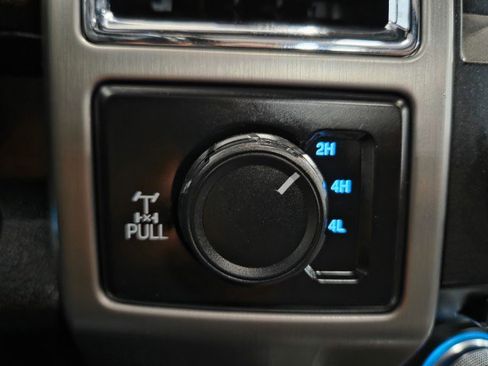 Used 2017 Ford F250 Platinum w/ Platinum Ultimate Package image 51