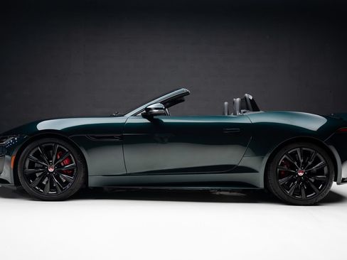 Used 2021 Jaguar F-TYPE R AWD/4WD image 21