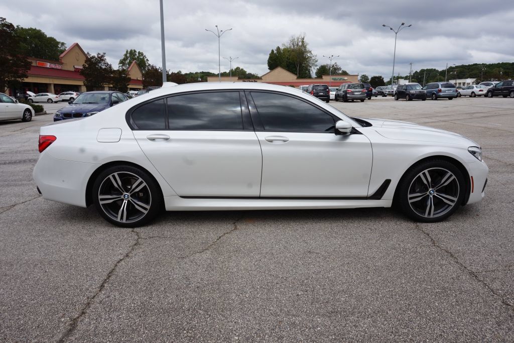 Used 2016 BMW 750i xDrive AWD/4WD image 5