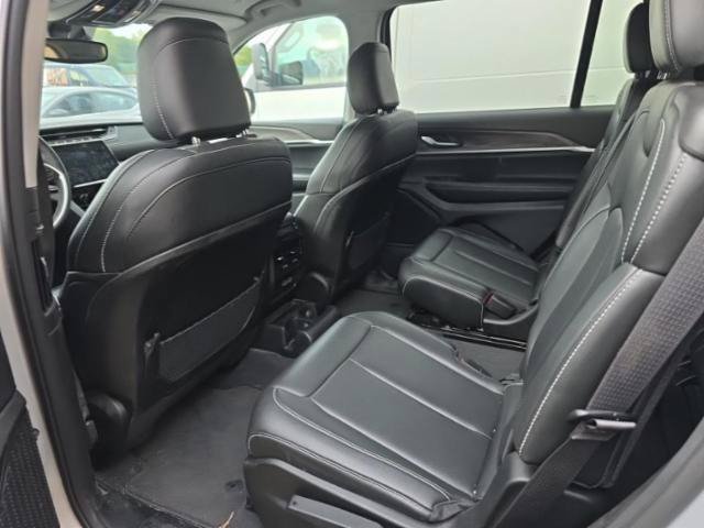 Certified 2023 Jeep Grand Cherokee L Limited AWD/4WD image 6