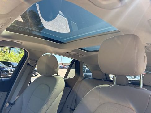 Used 2017 Mercedes-Benz GLC 300 image 10