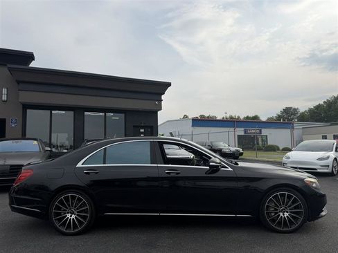 Used 2017 Mercedes-Benz S 550 Sedan image 6