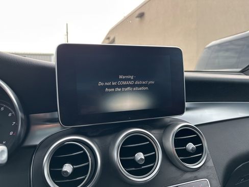 Used 2018 Mercedes-Benz GLC 300 4MATIC image 50