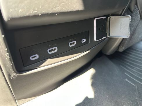 Used 2021 Cadillac Escalade Sport Platinum w/ LPO, ONYX Package AWD/4WD image 27
