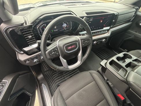 Used 2024 GMC Sierra 1500 Elevation image 13