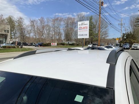 Used 2020 Chevrolet Trax LT w/ LT Convenience Package image 9