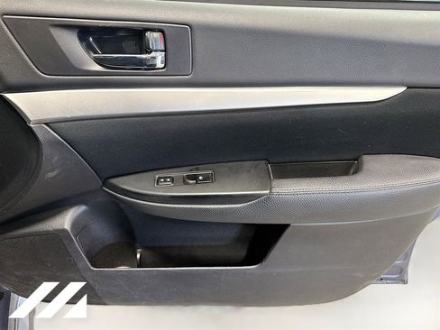 Used 2013 Subaru Legacy 2.5i Premium image 30