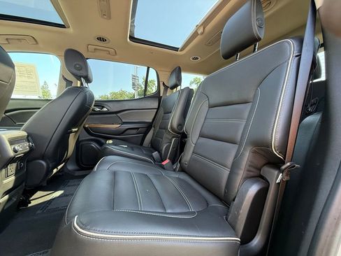 Used 2017 GMC Acadia Denali w/ Technology Package AWD/4WD image 35