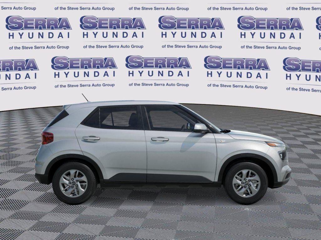 New 2026 Hyundai Venue SE FWD image 7