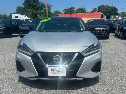 Used 2019 Nissan Maxima 3.5 SL w/ Floor Mat Group FWD image 3