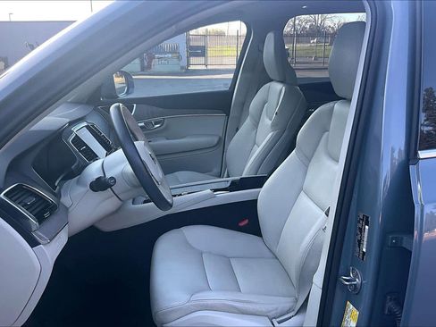 Used 2023 Volvo XC90 T8 Plus image 28