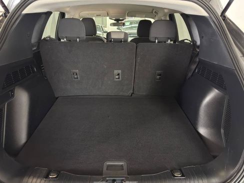 Used 2022 Ford Escape SE image 23