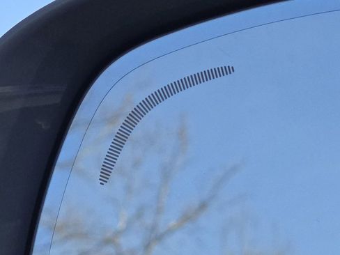 Used 2025 Volvo XC90 B5 Plus w/ Protection Package image 9