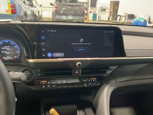 New 2026 Toyota Crown Platinum image 16