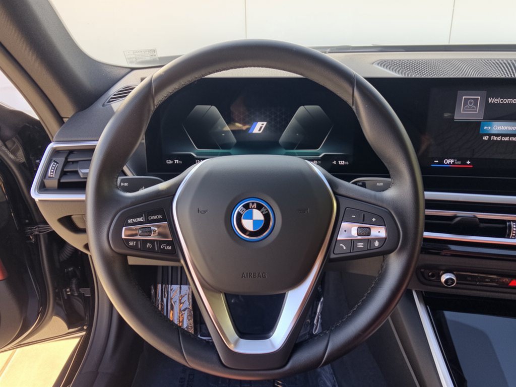 Used 2023 BMW i4 eDrive35 RWD image 10