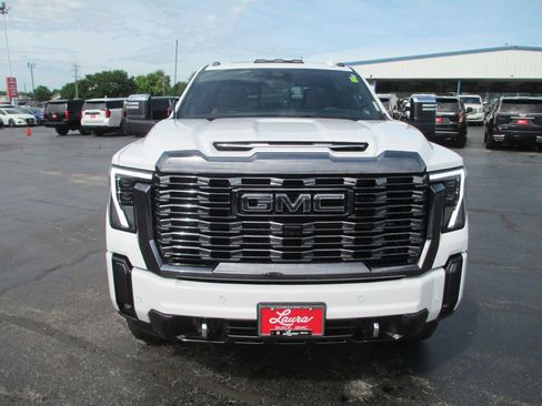 Used 2024 GMC Sierra 2500 Denali Ultimate w/ Max Trailering Package AWD/4WD image 15