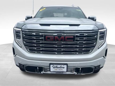 Used 2025 GMC Sierra 1500 Denali AWD/4WD image 9