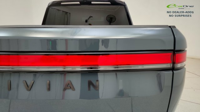Used 2026 Rivian R1T Premium Tri AWD/4WD image 26