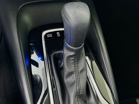 Used 2025 Toyota Corolla LE w/ LE Premium Package image 24