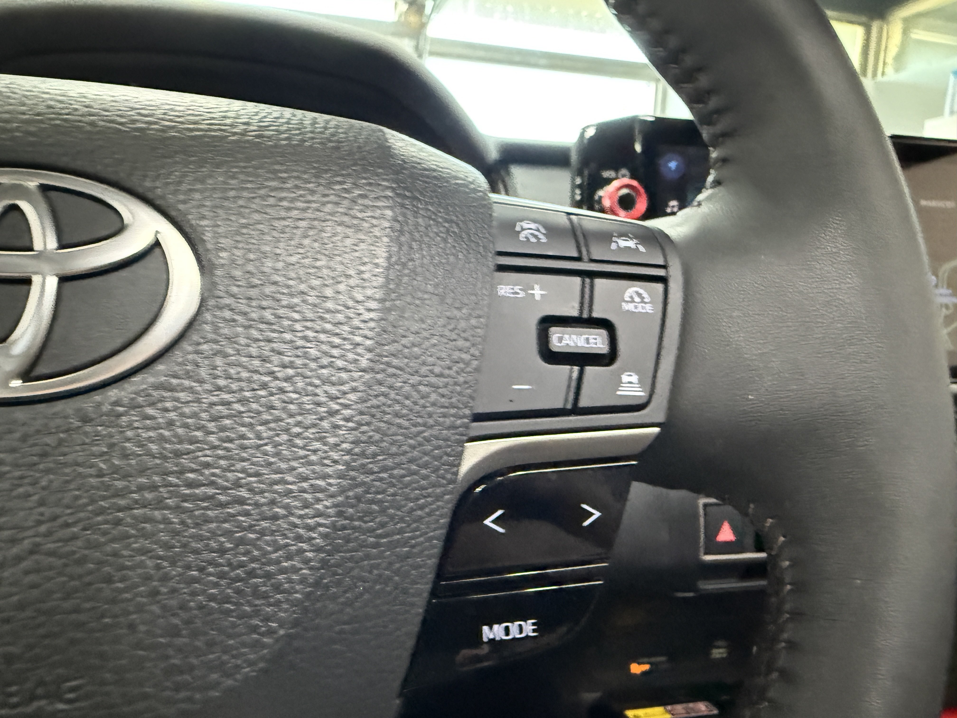 Used 2026 Toyota Camry XLE AWD/4WD image 14