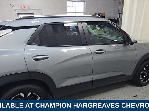 Used 2023 Chevrolet TrailBlazer LT w/ Convenience Package FWD image 11