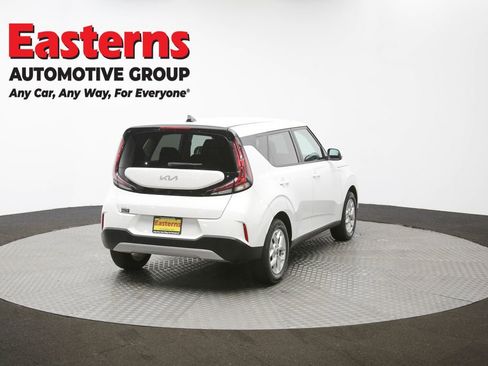 Used 2025 Kia Soul LX w/ LX Technology Package image 37