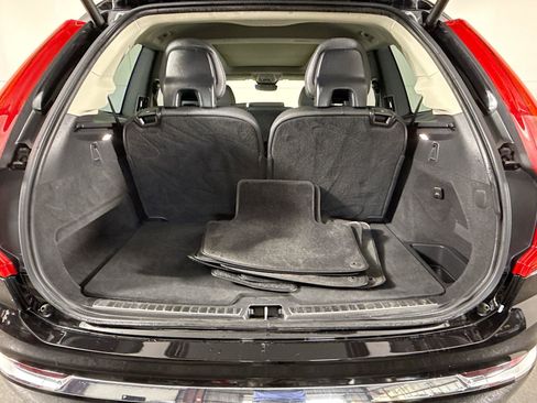 Used 2024 Volvo XC90 B5 Plus image 35