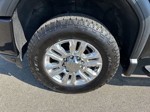 Used 2022 GMC Sierra 3500 Denali image 8