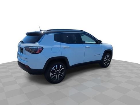 Used 2022 Jeep Compass Limited AWD/4WD image 9