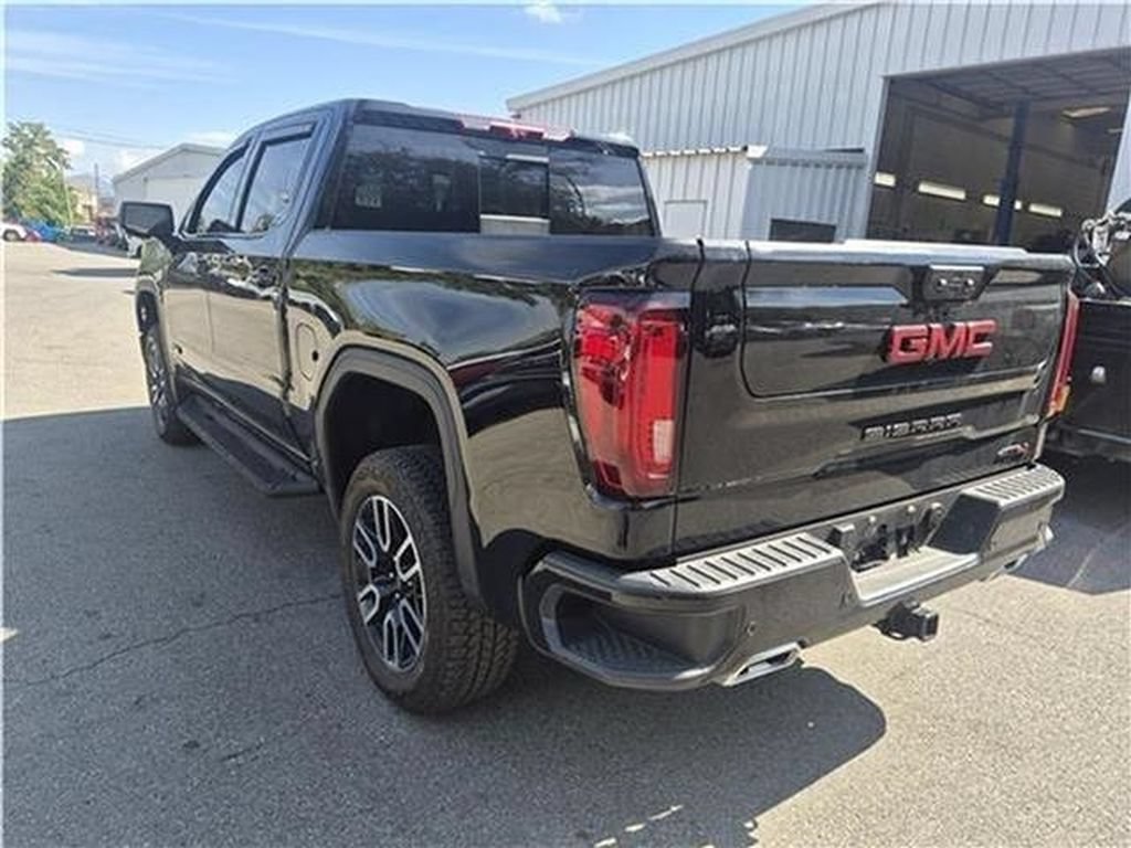 Used 2026 GMC Sierra 1500 AT4 w/ AT4 Premium Package AWD/4WD image 32