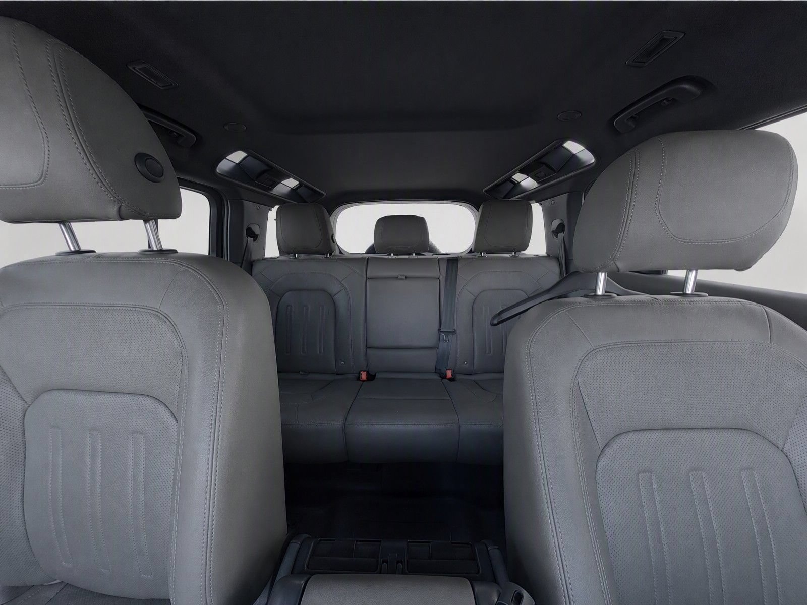 Used 2022 Land Rover Defender 110 S AWD/4WD image 19