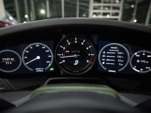 Used 2022 Porsche 911 GT3 RS image 16