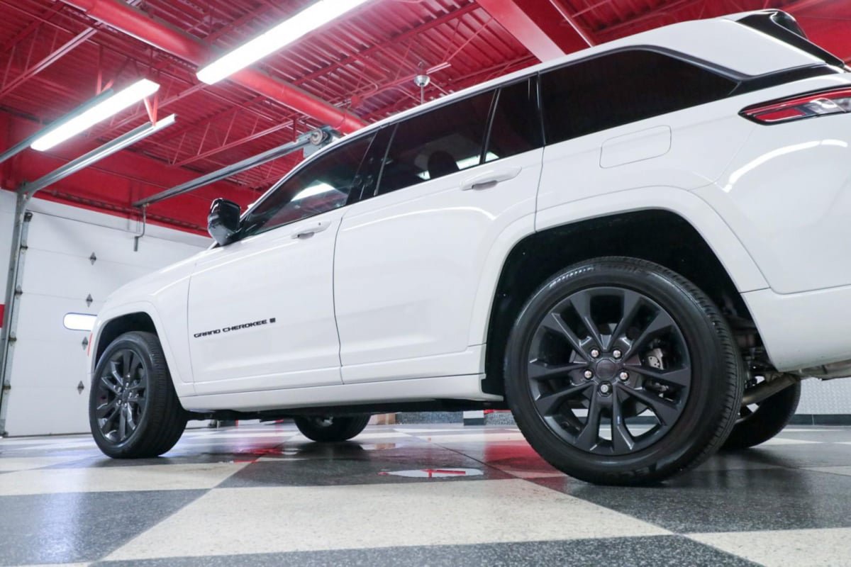 Used 2026 Jeep Grand Cherokee Limited AWD/4WD image 41