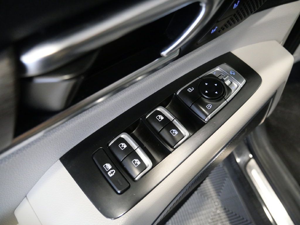 Used 2020 Kia Telluride SX w/ SX Prestige Package AWD/4WD image 16