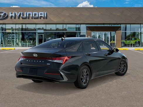 New 2026 Hyundai Elantra Blue image 4