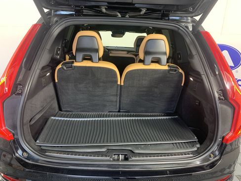 Used 2018 Volvo XC90 T6 Momentum w/ Convenience Package AWD/4WD image 36