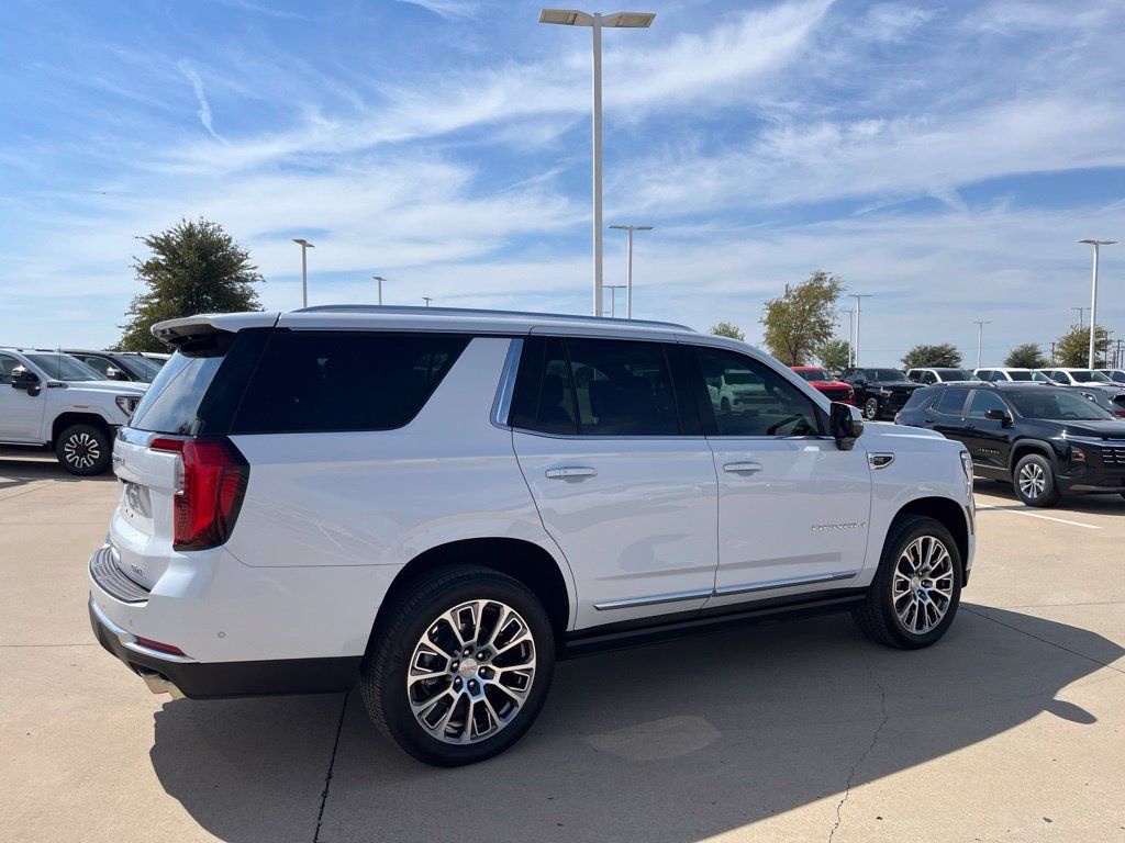 Used 2026 GMC Yukon Denali w/ Denali Reserve Package AWD/4WD image 5