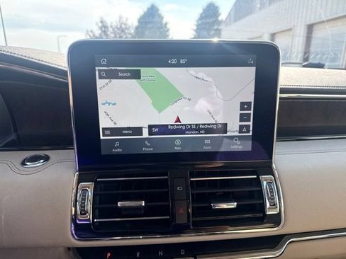 Used 2020 Lincoln Navigator Reserve w/ Luxury Package AWD/4WD image 15