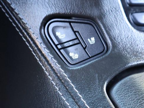 Used 2019 GMC Yukon Denali w/ Denali Ultimate Package image 31