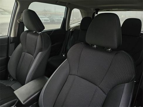 Used 2023 Subaru Forester Premium image 13