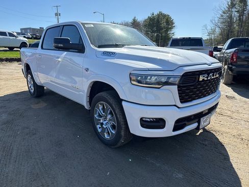 New 2026 RAM 1500 4x4 Crew Cab image 7