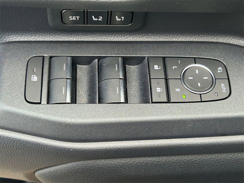 Used 2024 Toyota Land Cruiser image 23