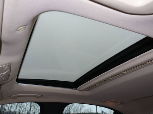 Used 2019 Mercedes-Benz C 300 Sedan image 27