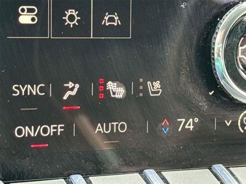 Used 2026 GMC Terrain Denali AWD/4WD image 27