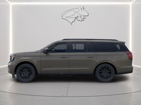 New 2026 Ford Expedition Max Platinum image 3